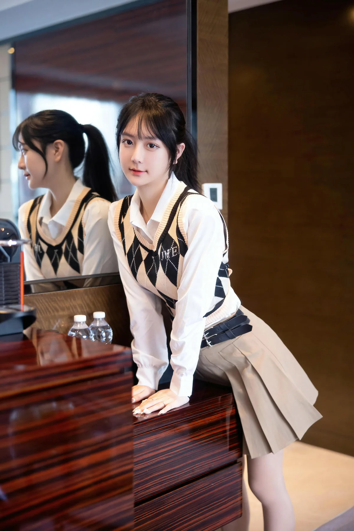 n168_005_s4g_3648_5472.webp