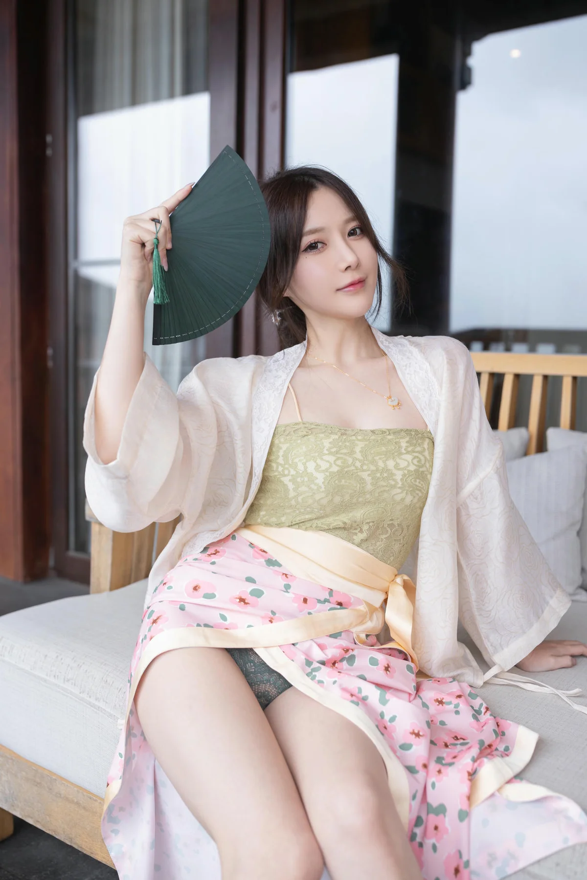 n173_008_9w3_4289_6433.webp