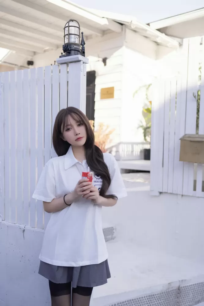 n273_113_j3c_5464_8192.webp
